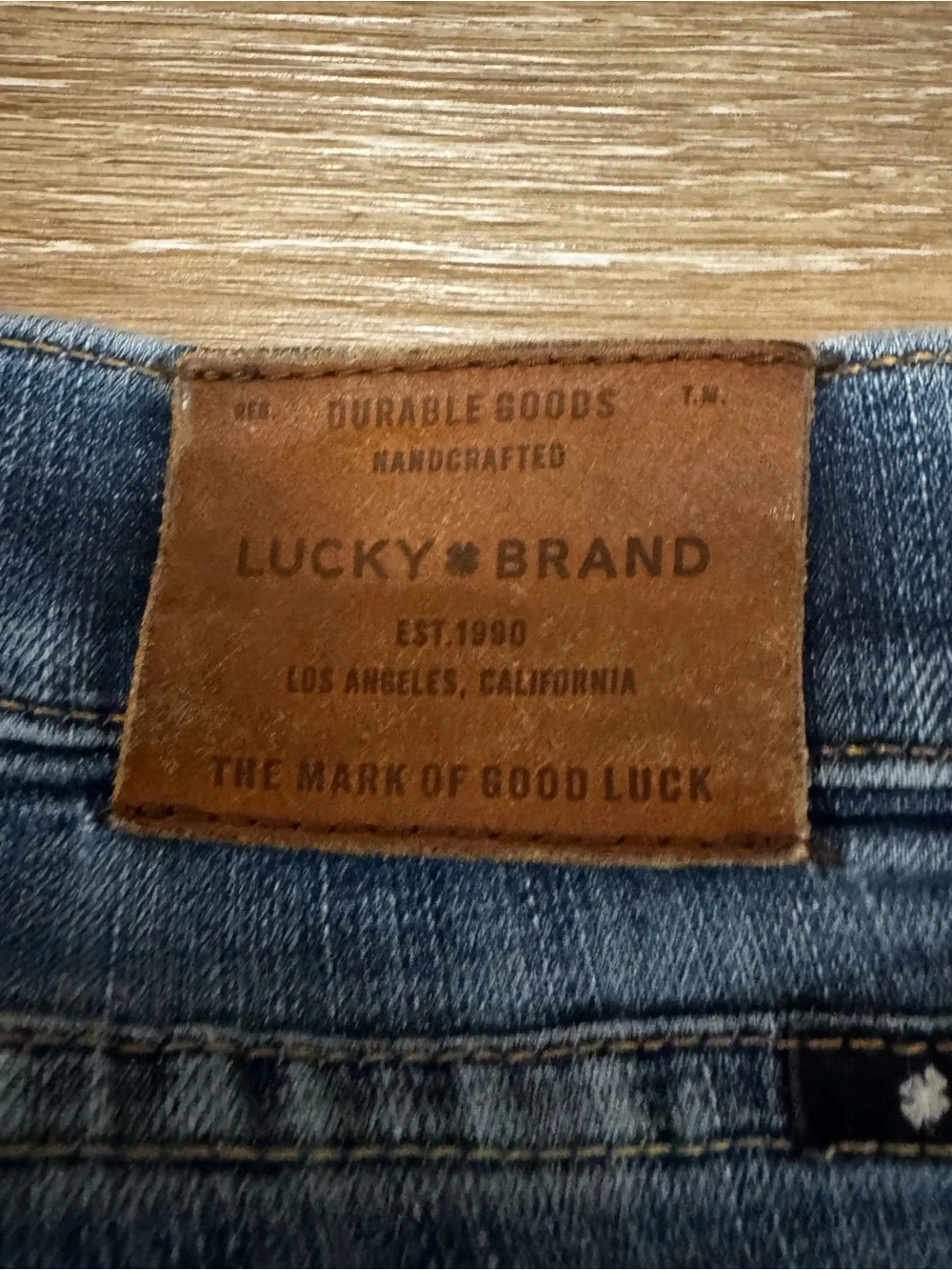 Lucky Brand Men’s Faded Blue Straight Jeans